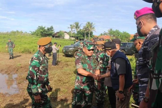 
 TNI Gelar Latihan Menembak Senjata Berat Angkatan Darat Di Sukabumi