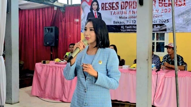 
 Warga Bekasi Keluhkan Sulitnya Akses Sekolah dan Layanan BPJS Saat Reses Tanti Herawati