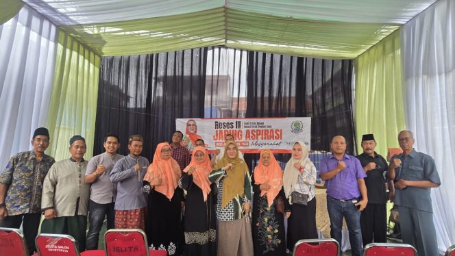 
 Chairun Nisa Serap Aspirasi Warga Soal Banjir dan Lingkungan dalam Reses di Jakasampurna