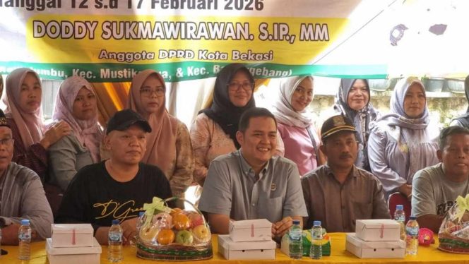 
 Reses di Mustikajaya, Doddy Sukmawirawan Tegaskan Komitmen Perkuat Infrastruktur dan Kesehatan